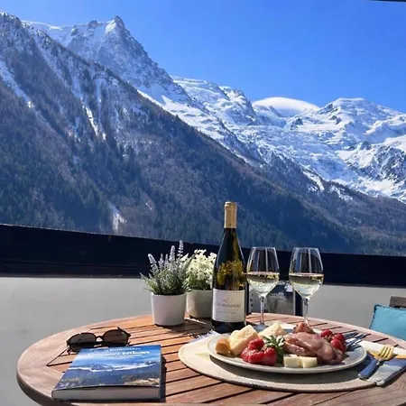 Center Summer Pool Mont-blanc View Appartamento *